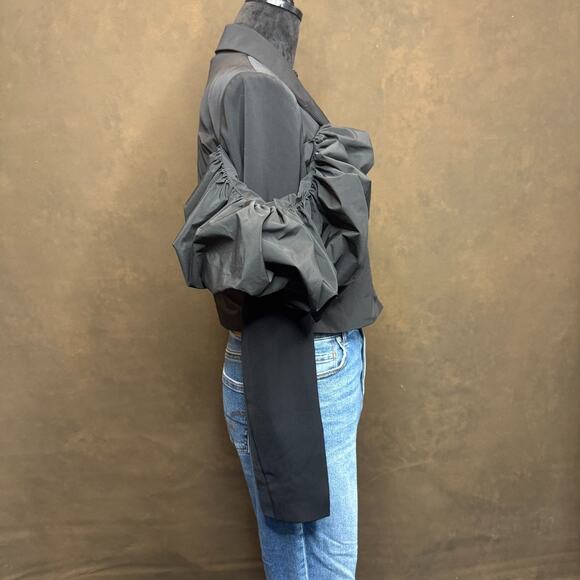 AKIRA Black Statement Puff Sleeve Cropped Blazer Jacket Women’s Small Avant Gard - Picture 3 of 10